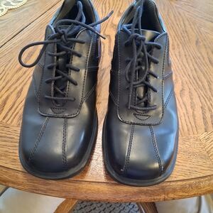 Elegant Black Leather Men's Oxfords